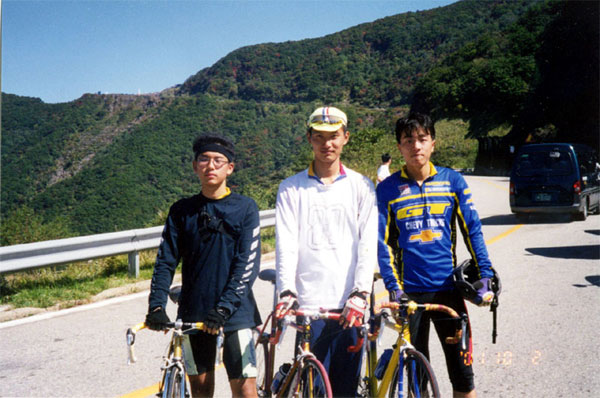 2001100115.jpg
